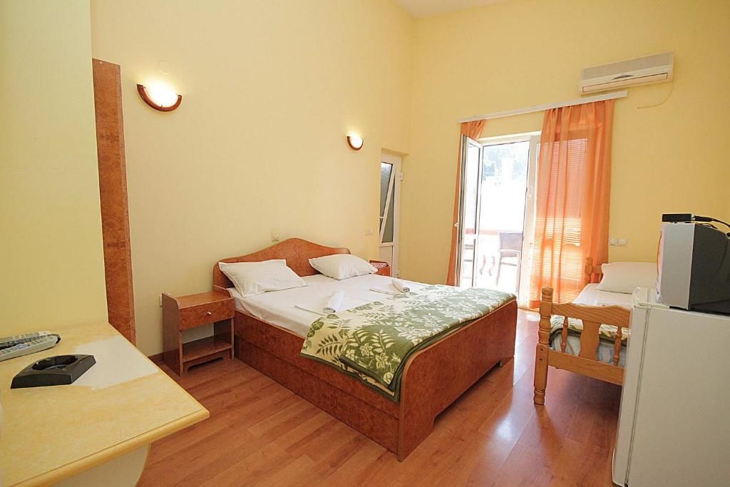 Апартаменты Apartments Stari Grad Сутоморе