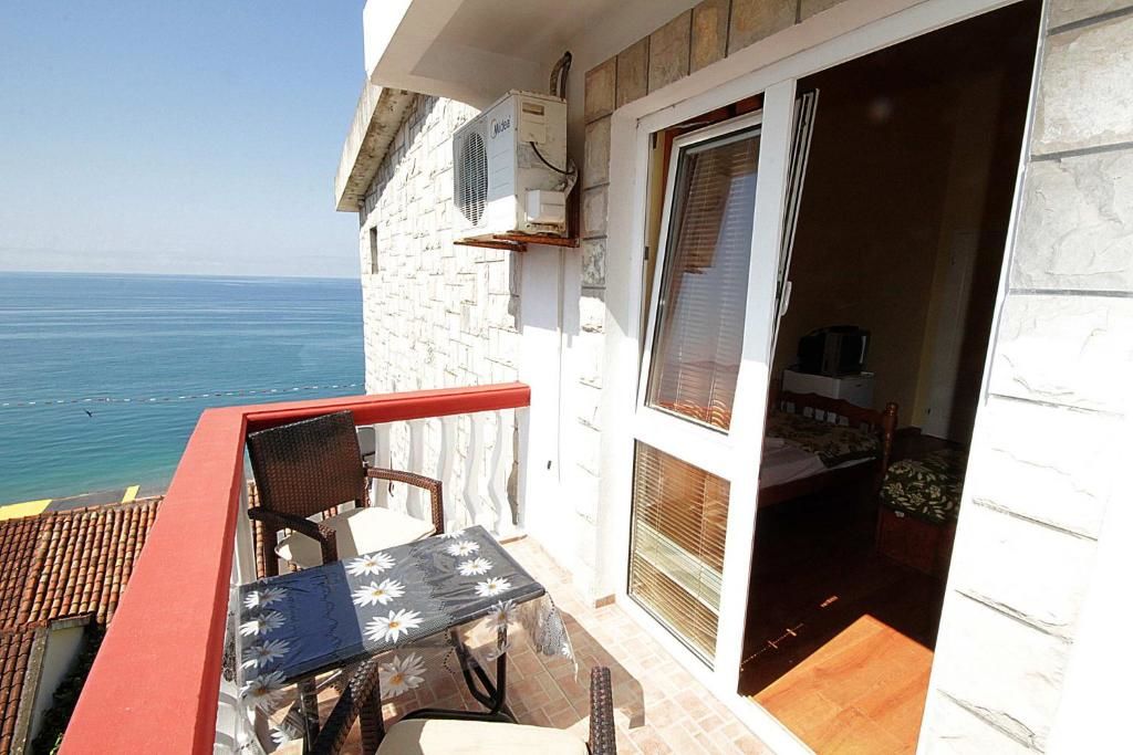 Апартаменты Apartments Stari Grad Сутоморе