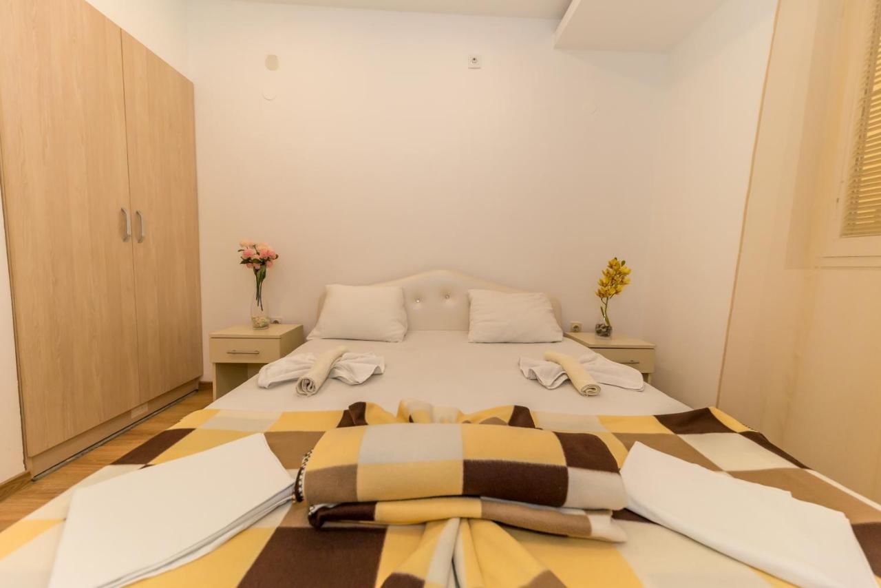 Апартаменты Apartments Stari Grad Сутоморе-19