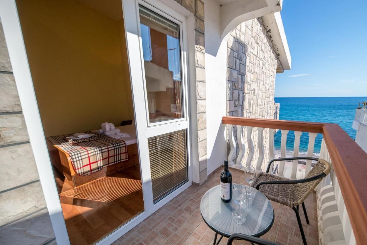 Апартаменты Apartments Stari Grad Сутоморе