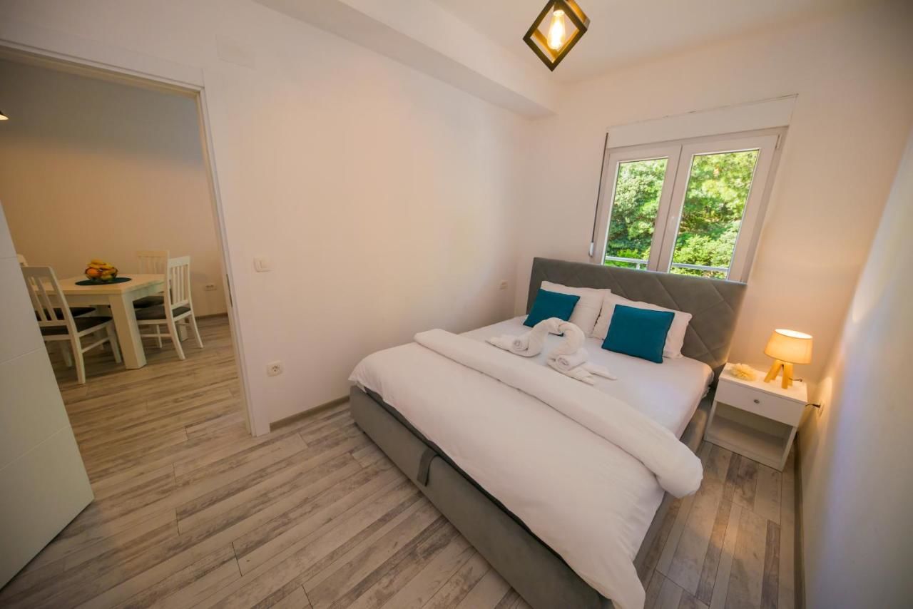 Апартаменты Apartments Stari Grad Сутоморе