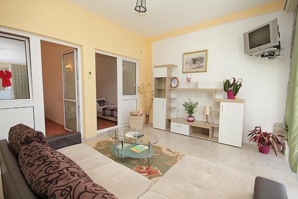 Апартаменты Apartments Stari Grad Сутоморе-50