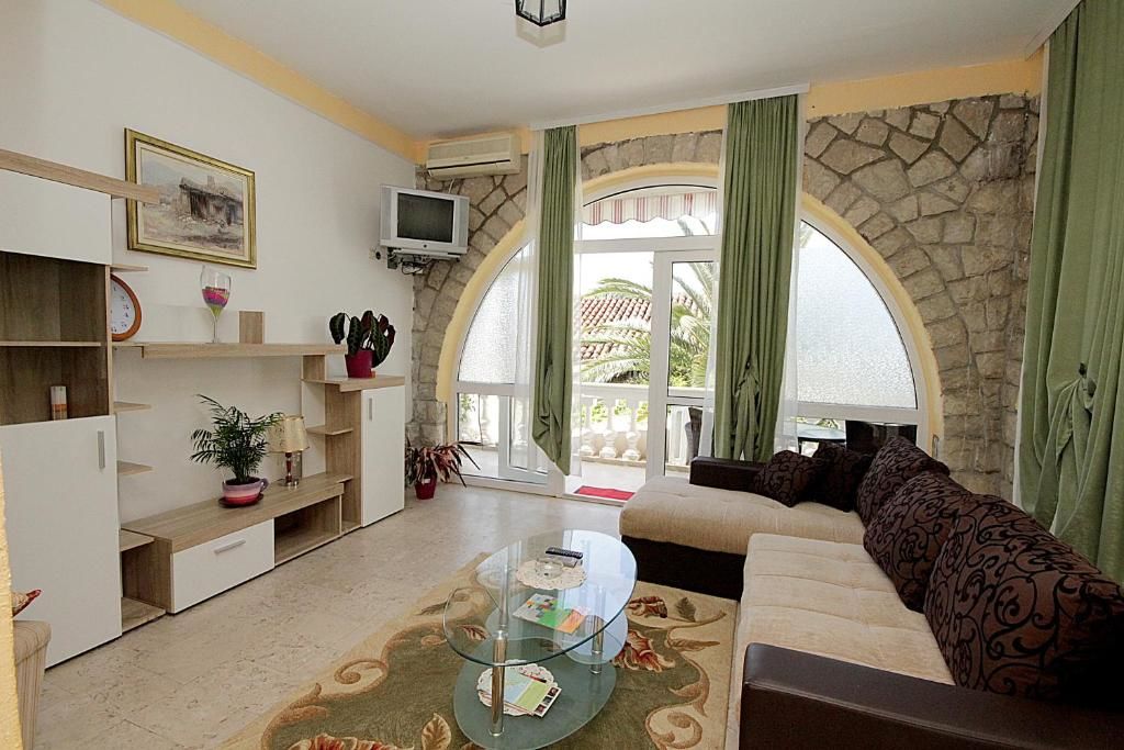 Апартаменты Apartments Stari Grad Сутоморе-53