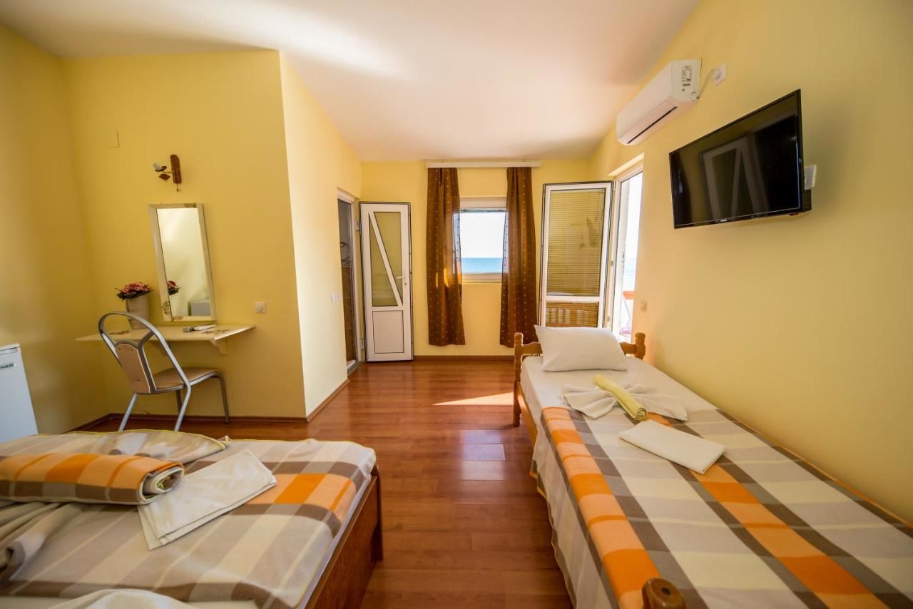 Апартаменты Apartments Stari Grad Сутоморе-10