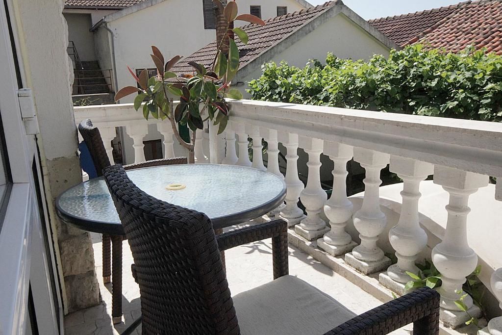 Апартаменты Apartments Stari Grad Сутоморе-73