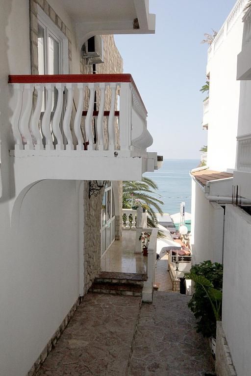 Апартаменты Apartments Stari Grad Сутоморе-80