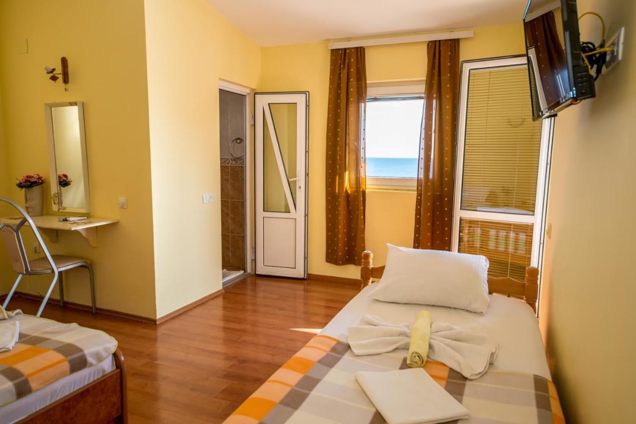 Апартаменты Apartments Stari Grad Сутоморе-11