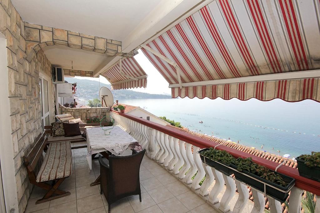 Апартаменты Apartments Stari Grad Сутоморе-95