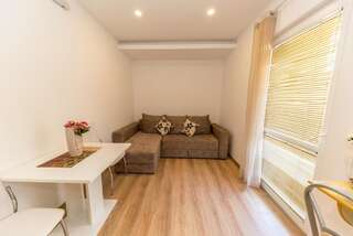 Апартаменты Apartments Stari Grad Сутоморе Апартаменты с балконом-9