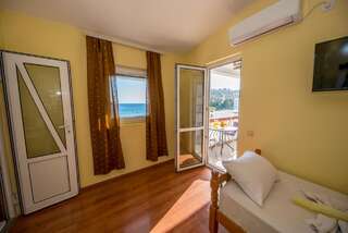 Апартаменты Apartments Stari Grad Сутоморе-5