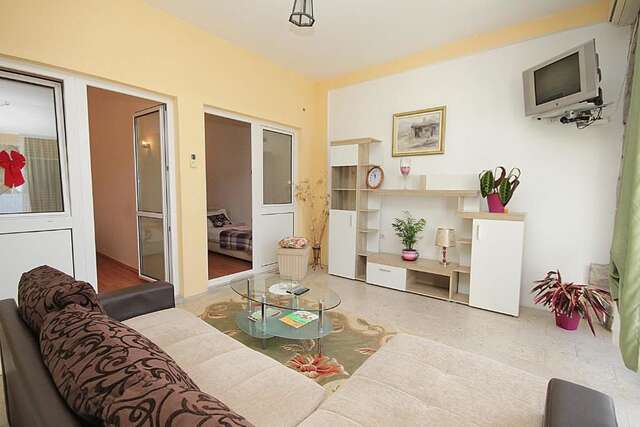 Апартаменты Apartments Stari Grad Сутоморе-49