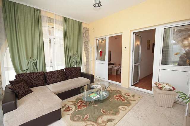 Апартаменты Apartments Stari Grad Сутоморе-50