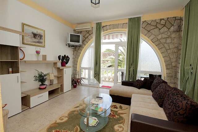 Апартаменты Apartments Stari Grad Сутоморе-52