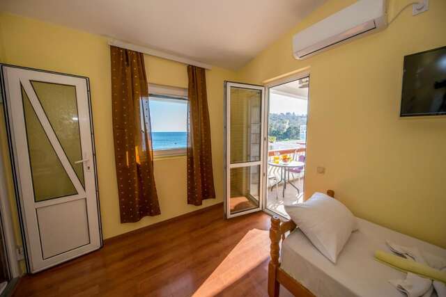 Апартаменты Apartments Stari Grad Сутоморе-8